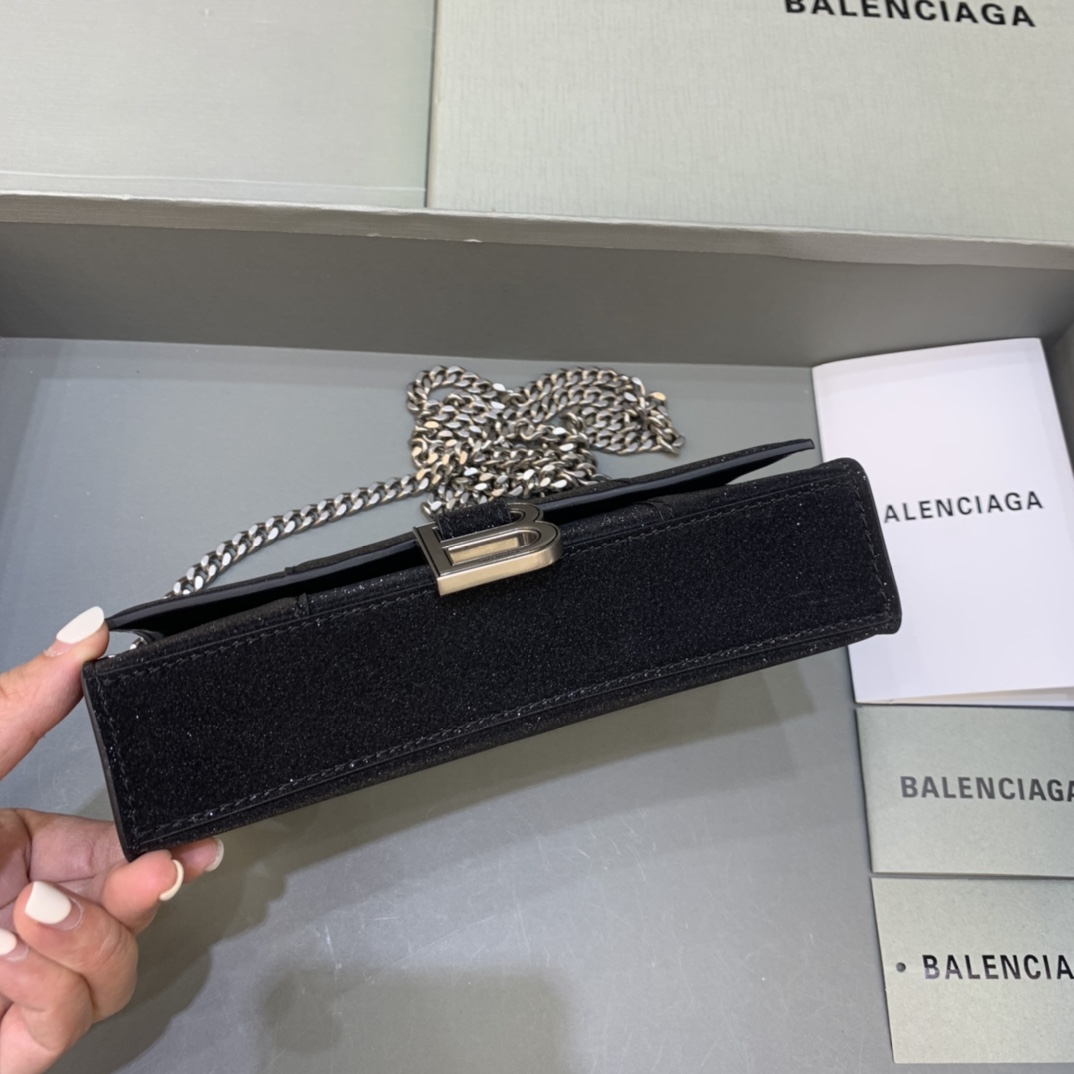 Balenciaga Small Hourglass Wallet With Chain Shoulder Bag Black